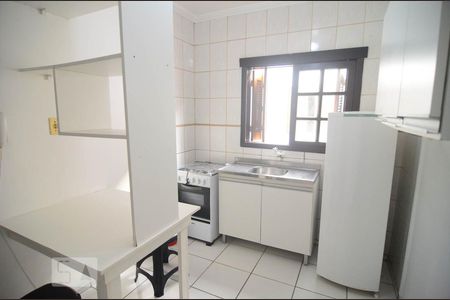 Sala/Cozinha de apartamento para alugar com 1 quarto, 30m² em São José, Canoas