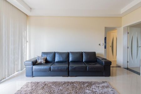 Detalhe Sala de casa à venda com 3 quartos, 377m² em Vila Pompéia, Campinas