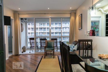 Sala de apartamento para alugar com 1 quarto, 58m² em Vila Matias, Santos