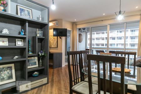 Sala de apartamento para alugar com 1 quarto, 58m² em Vila Matias, Santos