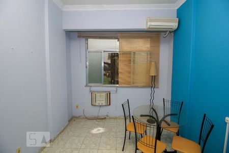 Quarto de kitnet/studio para alugar com 1 quarto, 20m² em Botafogo, Rio de Janeiro