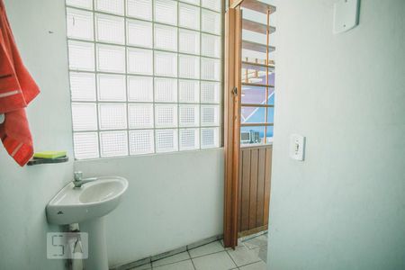 lavabo de casa à venda com 2 quartos, 100m² em Cidade Domitila, São Paulo