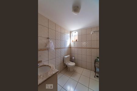 Banheiro 1 de casa à venda com 4 quartos, 194m² em Jardim Santo Antônio, Santo André