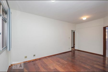 Sala de apartamento para alugar com 3 quartos, 118m² em Estoril, Belo Horizonte