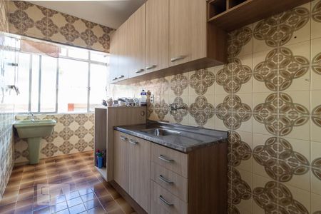 Cozinha e Área de Serviço de apartamento à venda com 4 quartos, 85m² em Petrópolis, Porto Alegre