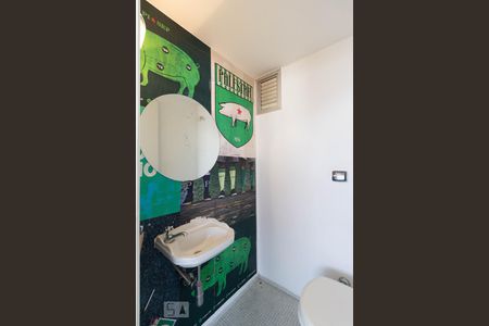 Lavabo de apartamento para alugar com 3 quartos, 130m² em Sumarezinho, São Paulo