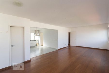 Sala de apartamento para alugar com 3 quartos, 130m² em Sumarezinho, São Paulo