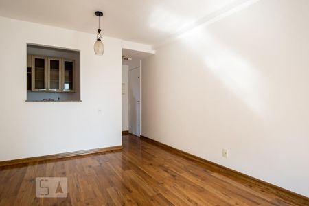 Sala de apartamento para alugar com 3 quartos, 61m² em Vila Ema, São Paulo