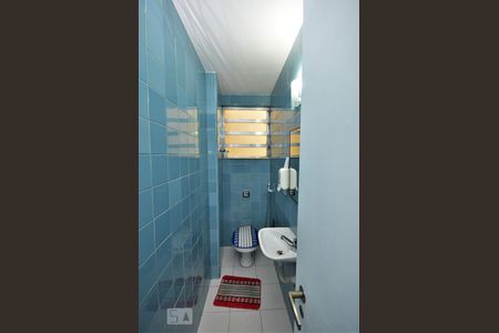 Lavabo de apartamento à venda com 3 quartos, 100m² em Laranjeiras, Rio de Janeiro