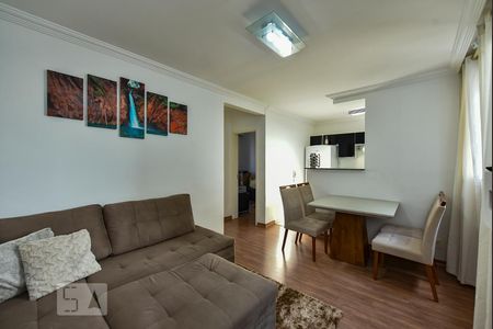 Sala de apartamento à venda com 2 quartos, 50m² em Estrela do Oriente, Belo Horizonte