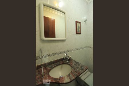 Lavabo de apartamento para alugar com 3 quartos, 130m² em Vila Valparaiso, Santo André