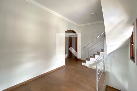 Hall da Escada de casa à venda com 3 quartos, 360m² em Fernão Dias, Belo Horizonte
