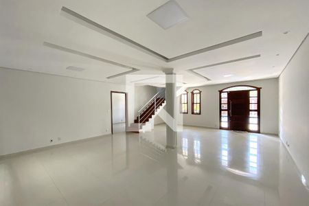 Sala de casa à venda com 3 quartos, 360m² em Fernão Dias, Belo Horizonte