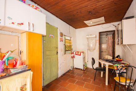 Cozinha de casa à venda com 5 quartos, 160m² em Sarandi, Porto Alegre