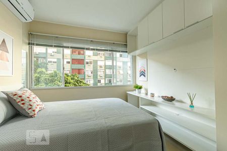 Sala/Quarto de kitnet/studio para alugar com 1 quarto, 20m² em Centro Histórico, Porto Alegre