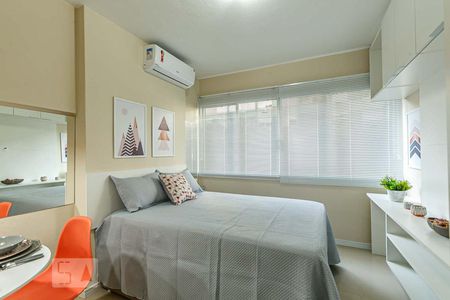 Sala/Quarto de kitnet/studio para alugar com 1 quarto, 20m² em Centro Histórico, Porto Alegre