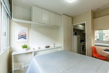 Sala/Quarto de kitnet/studio para alugar com 1 quarto, 20m² em Centro Histórico, Porto Alegre