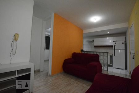 Sala de apartamento à venda com 3 quartos, 51m² em Parada de Lucas, Rio de Janeiro