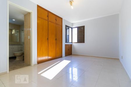 Quarto da suíte de apartamento para alugar com 1 quarto, 68m² em Centro, Campinas