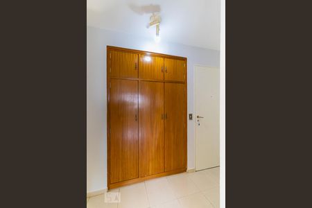 Sala - Hall de entrada de apartamento para alugar com 1 quarto, 68m² em Centro, Campinas