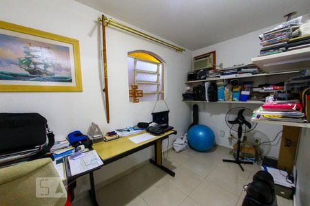 Quarto 1 de casa à venda com 5 quartos, 300m² em Vila Galvão, Guarulhos