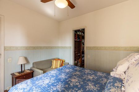 Apartamento à venda com 140m², 3 quartos e 3 vagas Apartamento à venda com 140m², 3 quartos e 3 vagasSuíte