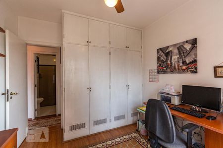 Apartamento à venda com 140m², 3 quartos e 3 vagas Apartamento à venda com 140m², 3 quartos e 3 vagasQuarto 2