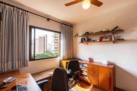 Apartamento à venda com 140m², 3 quartos e 3 vagas Apartamento à venda com 140m², 3 quartos e 3 vagasQuarto 2