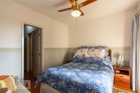 Apartamento à venda com 140m², 3 quartos e 3 vagas Apartamento à venda com 140m², 3 quartos e 3 vagasSuíte