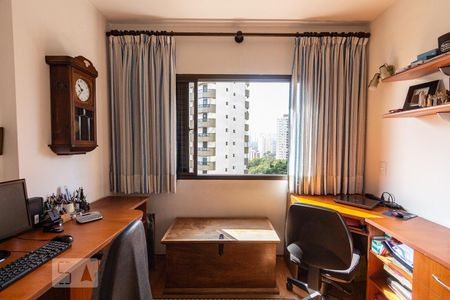 Apartamento à venda com 140m², 3 quartos e 3 vagas Apartamento à venda com 140m², 3 quartos e 3 vagasQuarto 2