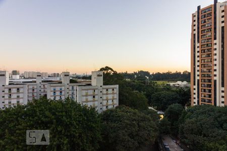 Vista de apartamento para alugar com 3 quartos, 76m² em Jardim Íris, São Paulo