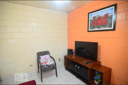 Sala de apartamento à venda com 2 quartos, 48m² em Guajuviras, Canoas