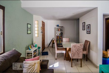 Apartamento à venda com 74m², 3 quartos e 1 vagaSala