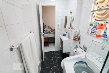 Banheiro da Suíte 1 de apartamento à venda com 2 quartos, 55m² em Centro, Rio de Janeiro