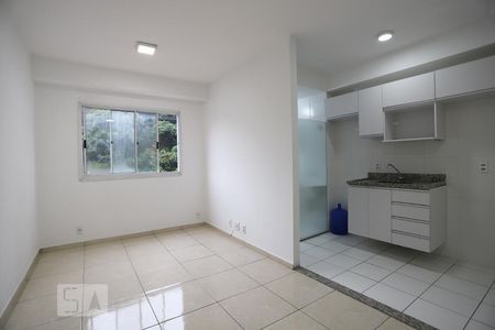 Sala de apartamento para alugar com 2 quartos, 51m² em Vila São João, Barueri