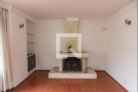 Sala de casa para alugar com 3 quartos, 250m² em Vila Monumento, São Paulo