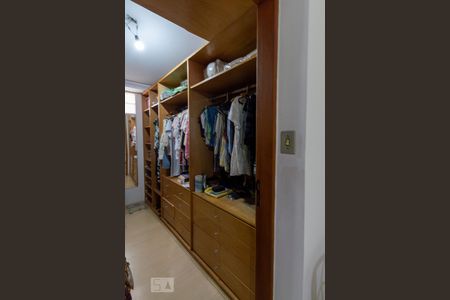 Closet da suíte 1 de casa à venda com 3 quartos, 310m² em Campo Belo, São Paulo