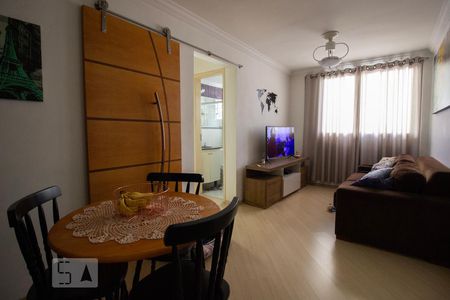 Sala de apartamento para alugar com 2 quartos, 43m² em Cidade dos Bandeirantes, São Paulo