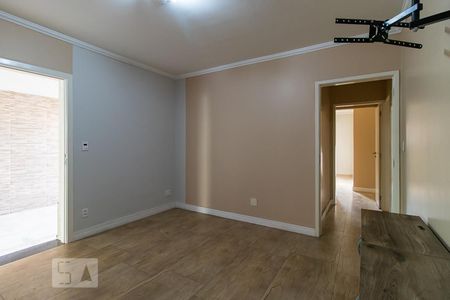 Sala de Estar de casa à venda com 4 quartos, 250m² em Vila Lageado, São Paulo