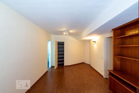 Sala de apartamento à venda com 2 quartos, 74m² em Jardim Botânico, Rio de Janeiro