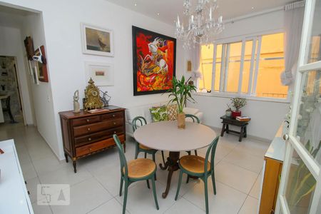 Sala de apartamento à venda com 2 quartos, 89m² em Laranjeiras, Rio de Janeiro