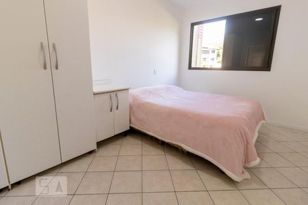 Suíte de apartamento para alugar com 2 quartos, 85m² em Saco Grande, Florianópolis