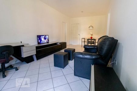 Sala de apartamento para alugar com 2 quartos, 85m² em Saco Grande, Florianópolis