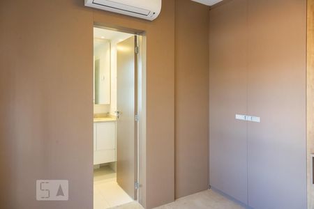 Suite 1 de apartamento para alugar com 2 quartos, 61m² em Vila Uberabinha, São Paulo