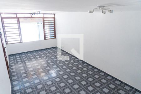 Sala de casa à venda com 5 quartos, 155m² em Vila Mira, São Paulo