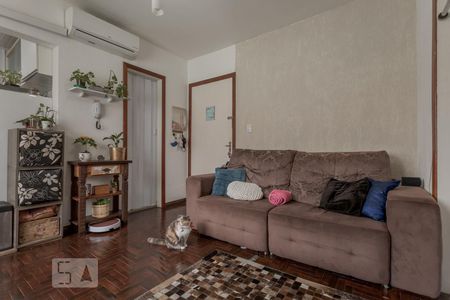 Sala de apartamento para alugar com 1 quarto, 42m² em Jardim Leopoldina, Porto Alegre