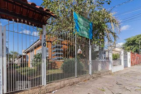 Fachada de casa de condomínio à venda com 1 quarto, 40m² em São José, Porto Alegre