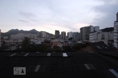 Quarto 1 Vista de apartamento à venda com 3 quartos, 110m² em Vila Isabel, Rio de Janeiro