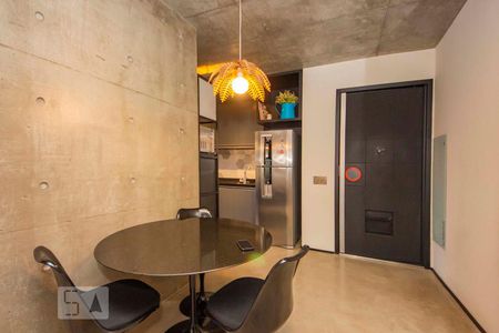 Sala  de apartamento à venda com 1 quarto, 70m² em Petrópolis, Porto Alegre