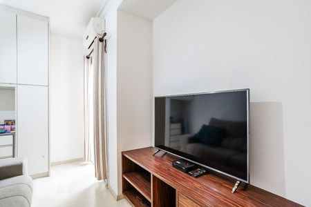 Sala de TV de apartamento à venda com 2 quartos, 88m² em Campestre, Santo André